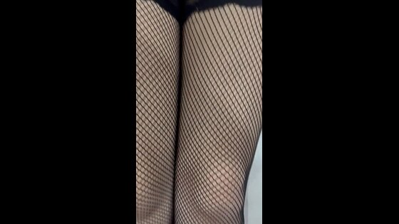 feetjob cum on nylon feet
