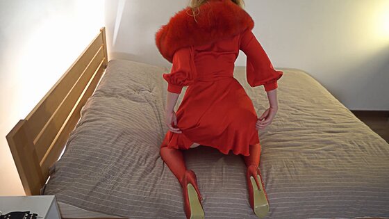 redhead amateur deep dildo pussy penetration hd