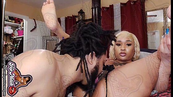 creamy black pussy ebony girls eates cum off pussy