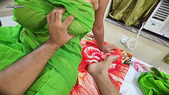 step mom shares bed hot milf auntti porn videos