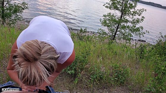 sexy couple jungle man tags brunette sex oralsex blowjob cumshot outdoors xnxx