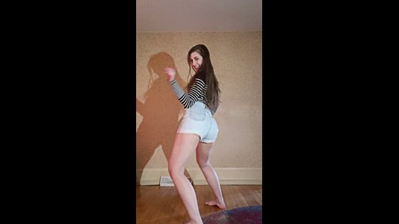 jean shorts striptease xvideos brunettes