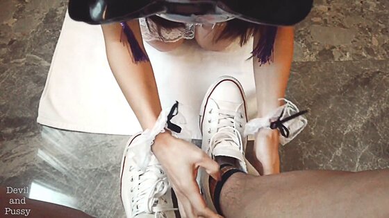 sex slave white💖🍒!mistress😏$😏make black slave lick dirty feet youporn